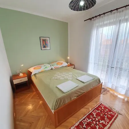 Apartman Ana Apartament *