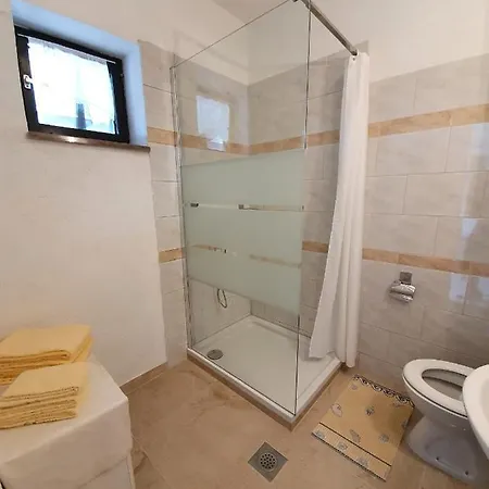 Apartman Ana פאז'אנה